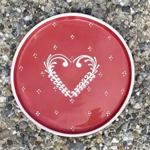 Plat gourmet cerise cœur frise